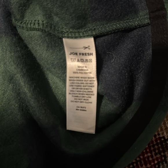 Joe Fresh Plaid Fleece NWT - Picture 3 of 7